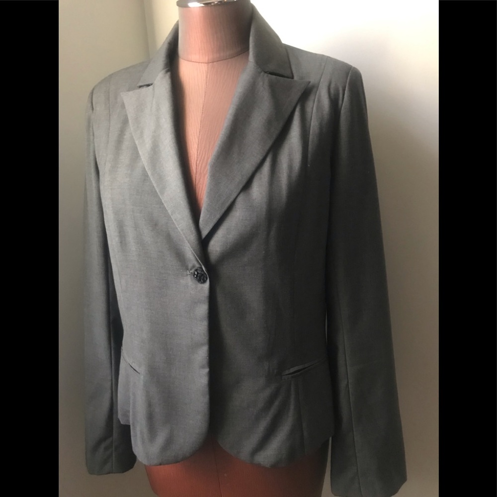 Beulah Suit jacket  Top grey color